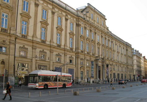 Saint Peter's Palace - Palais Saint Pierre